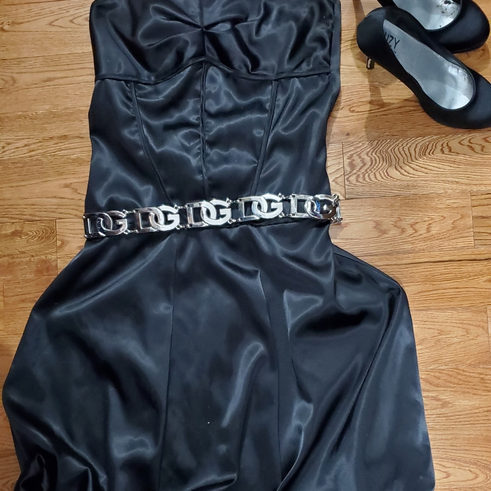 Dress - Picture 5 of 6